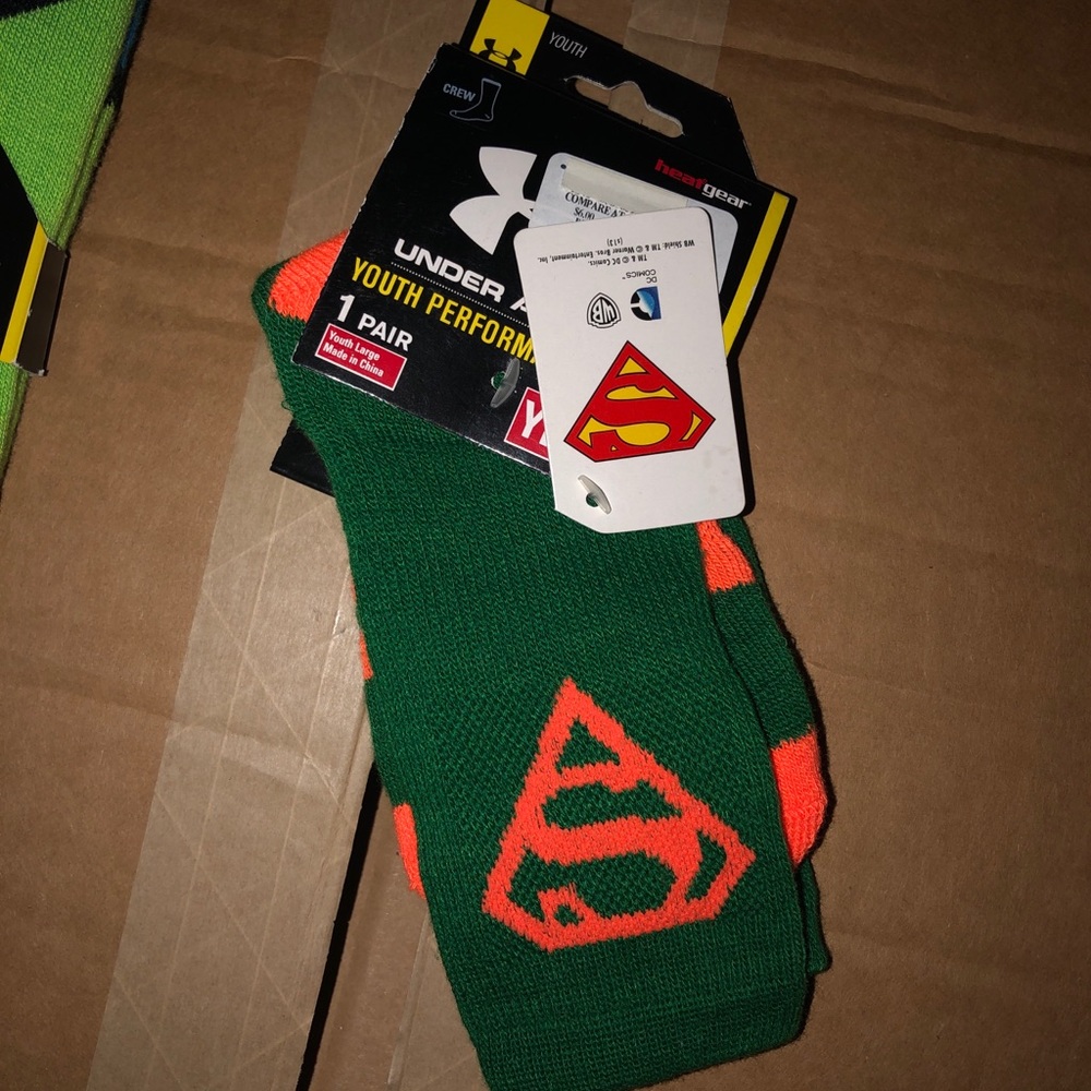New Under Armour Youth boy Superman logo socks